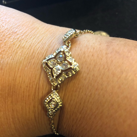 Gold tone cubic zirconia set - Picture 4 of 8